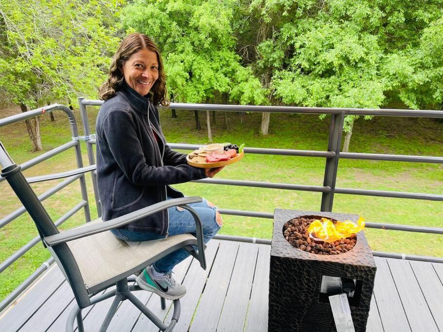Bastrop Tiny Disc Golf Retreat Villa Bagian luar foto
